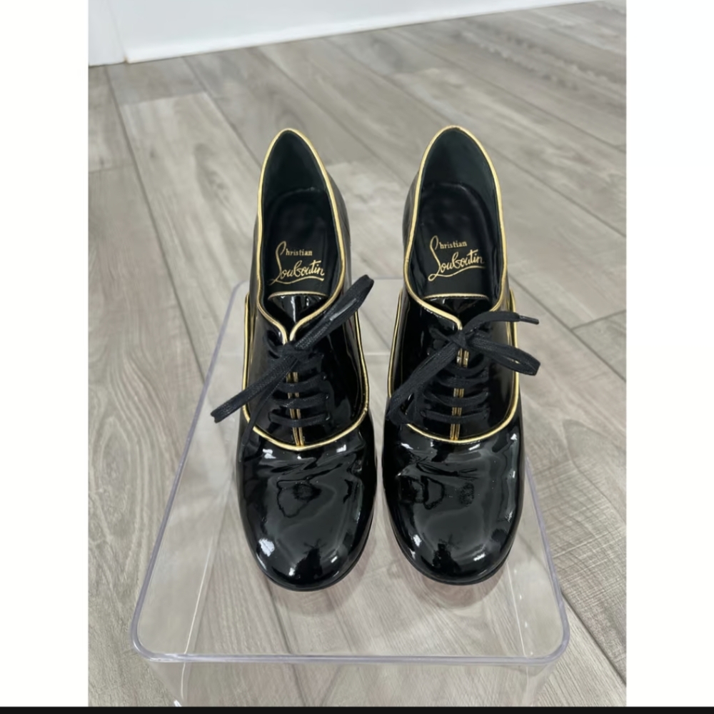 Rare Christian Louboutin Miss Fred booties EU39/US 8